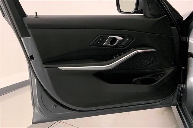 Used 2024 BMW 330i xDrive Sedan w/ Premium Package image 24