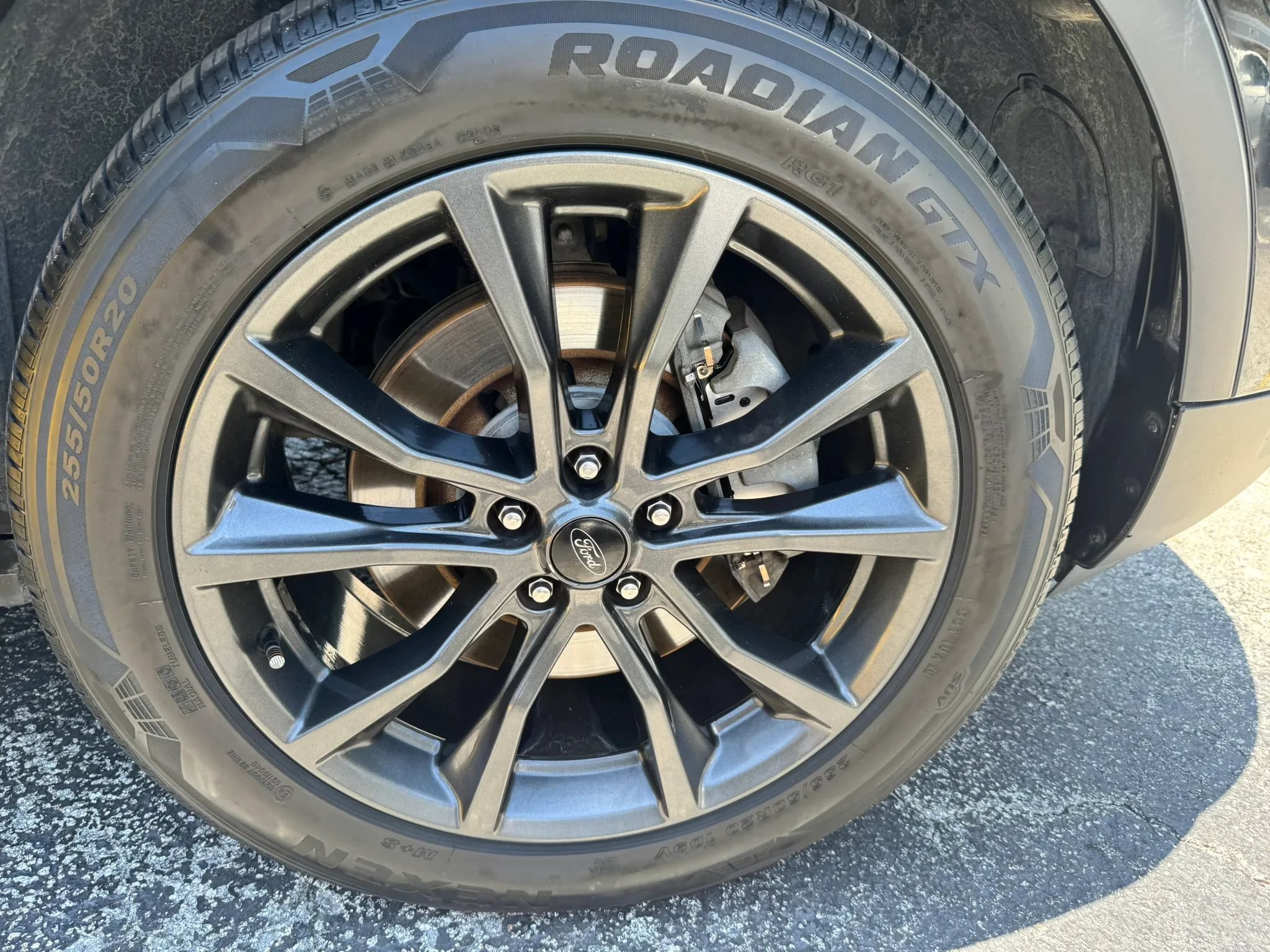 Used 2017 Ford Explorer XLT w/ Equipment Group 202A FWD image 40