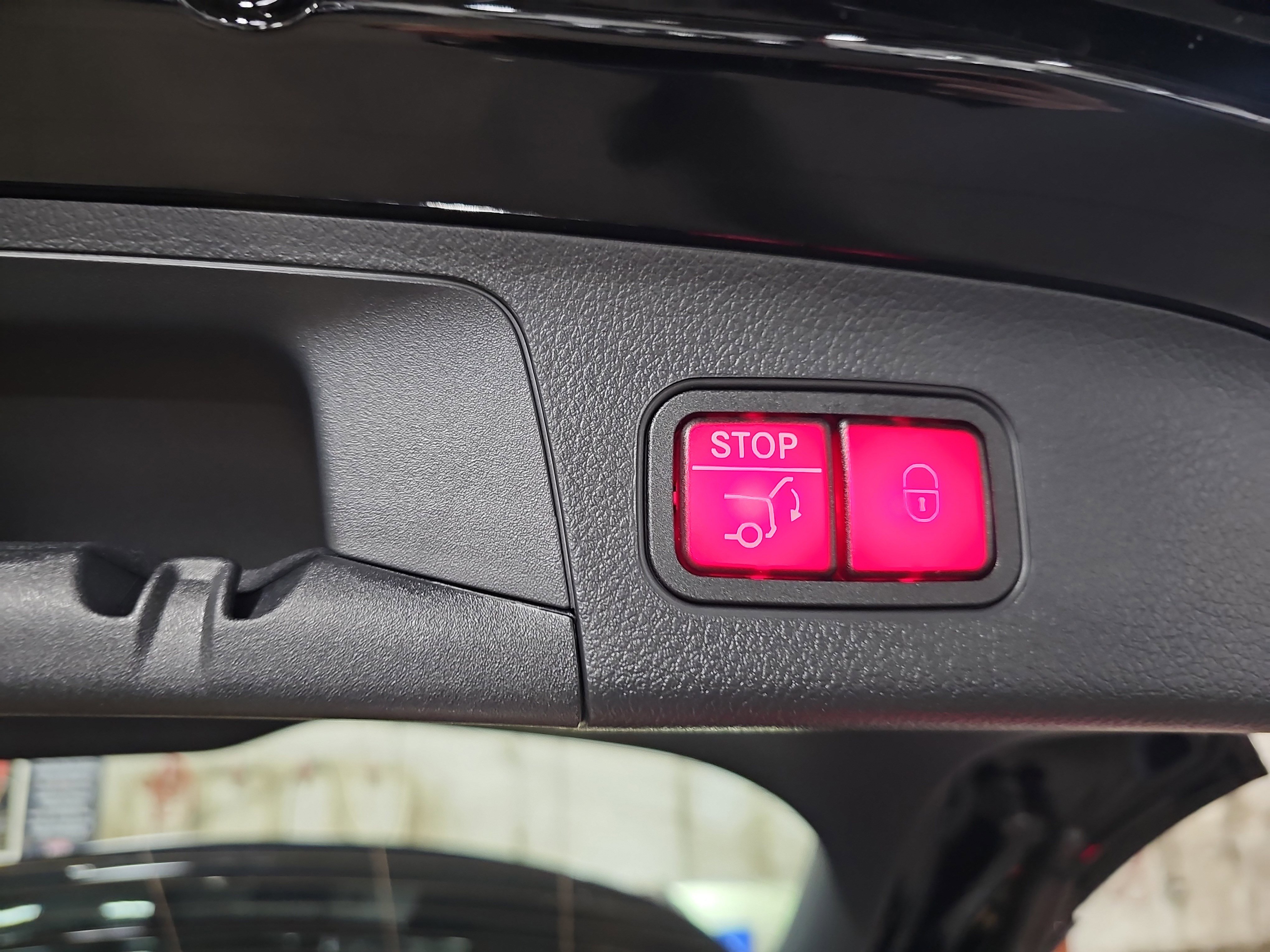 New 2026 Mercedes-Benz GLA 35 AMG 4MATIC image 12