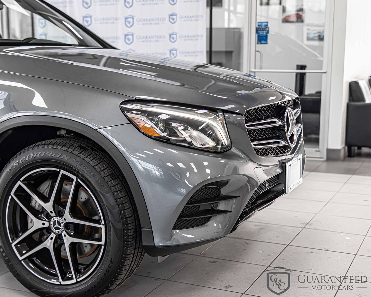 Used 2019 Mercedes-Benz GLC 300 4MATIC w/ Multimedia Package image 4
