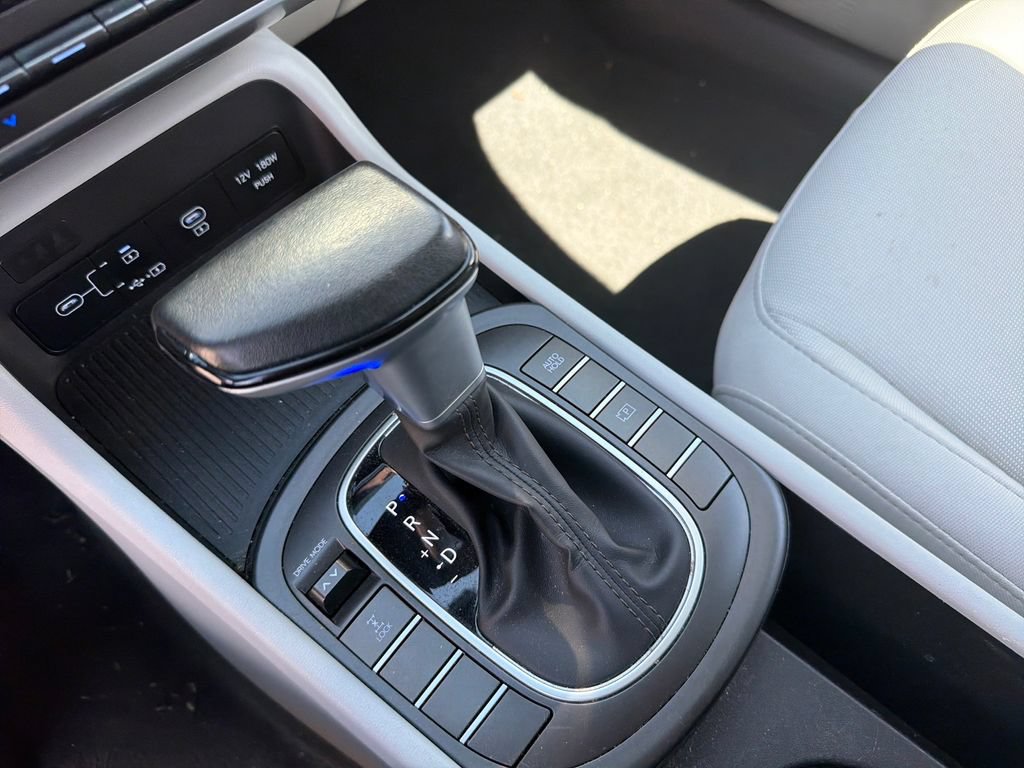 Used 2025 Hyundai Kona SEL AWD/4WD image 21