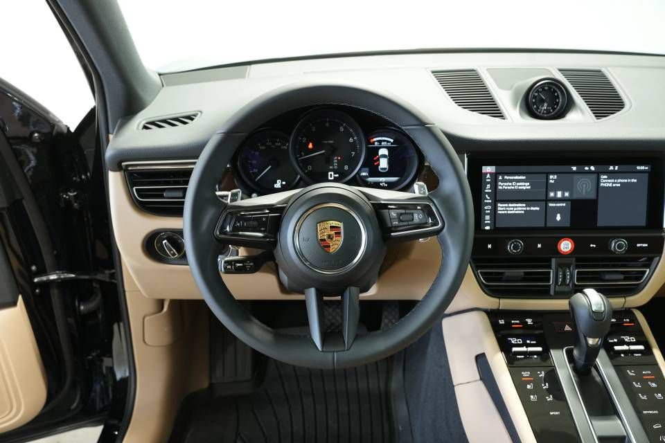 New 2026 Porsche Macan AWD/4WD image 13