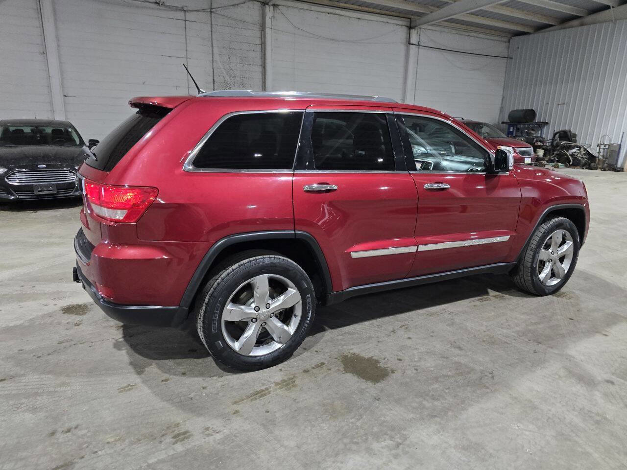 Used 2012 Jeep Grand Cherokee Overland image 13