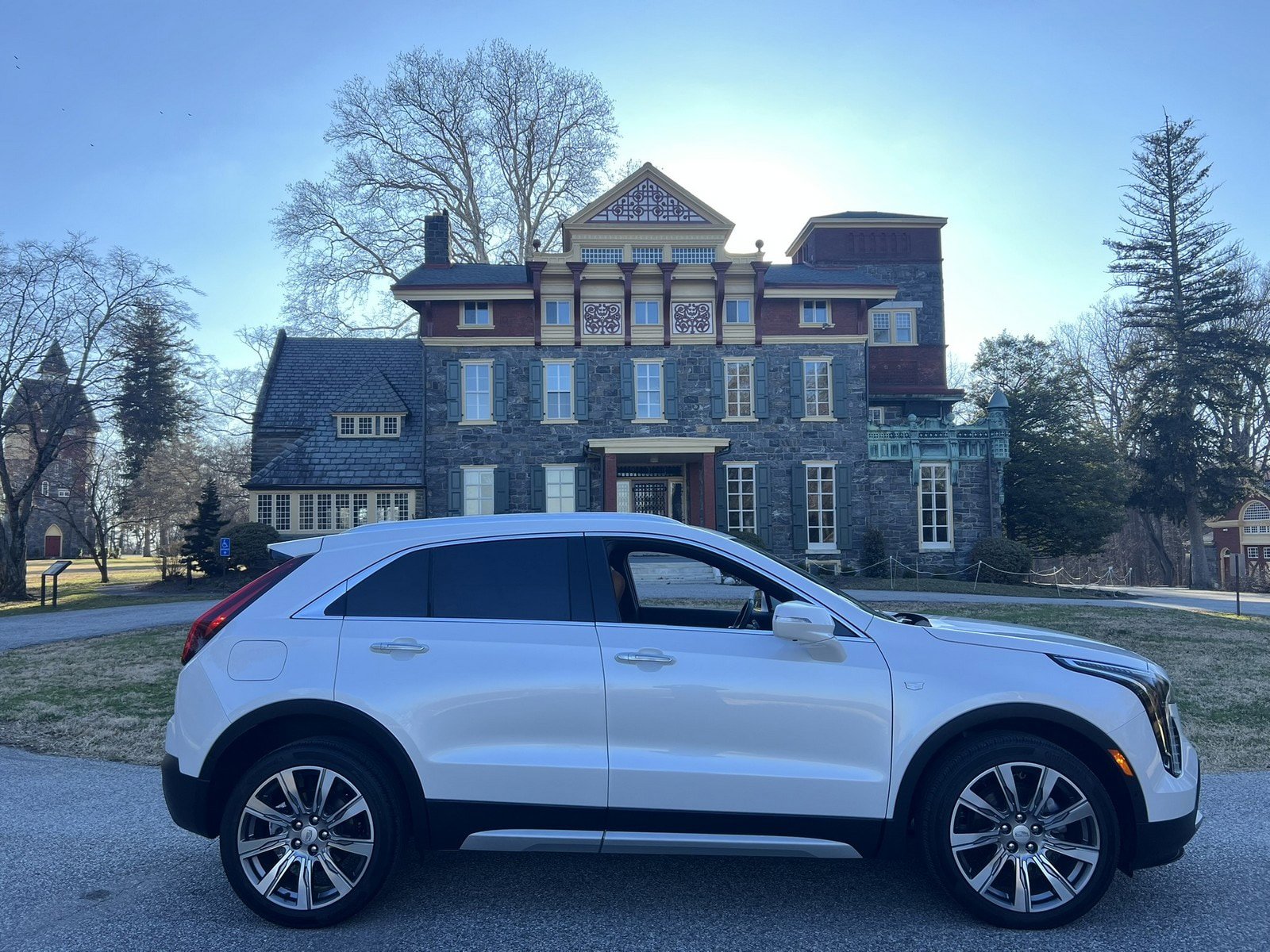 Used 2019 Cadillac XT4 Premium Luxury AWD/4WD image 12