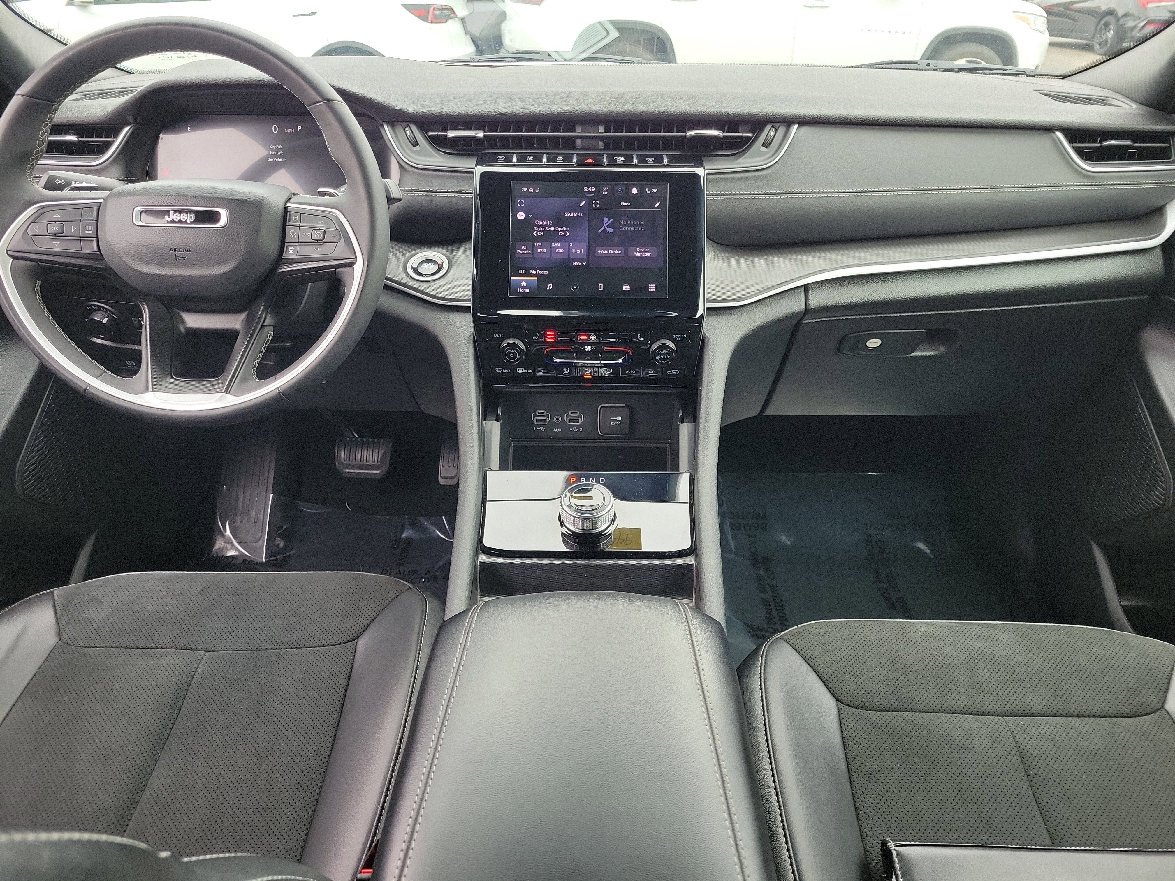 Used 2025 Jeep Grand Cherokee L Laredo image 9