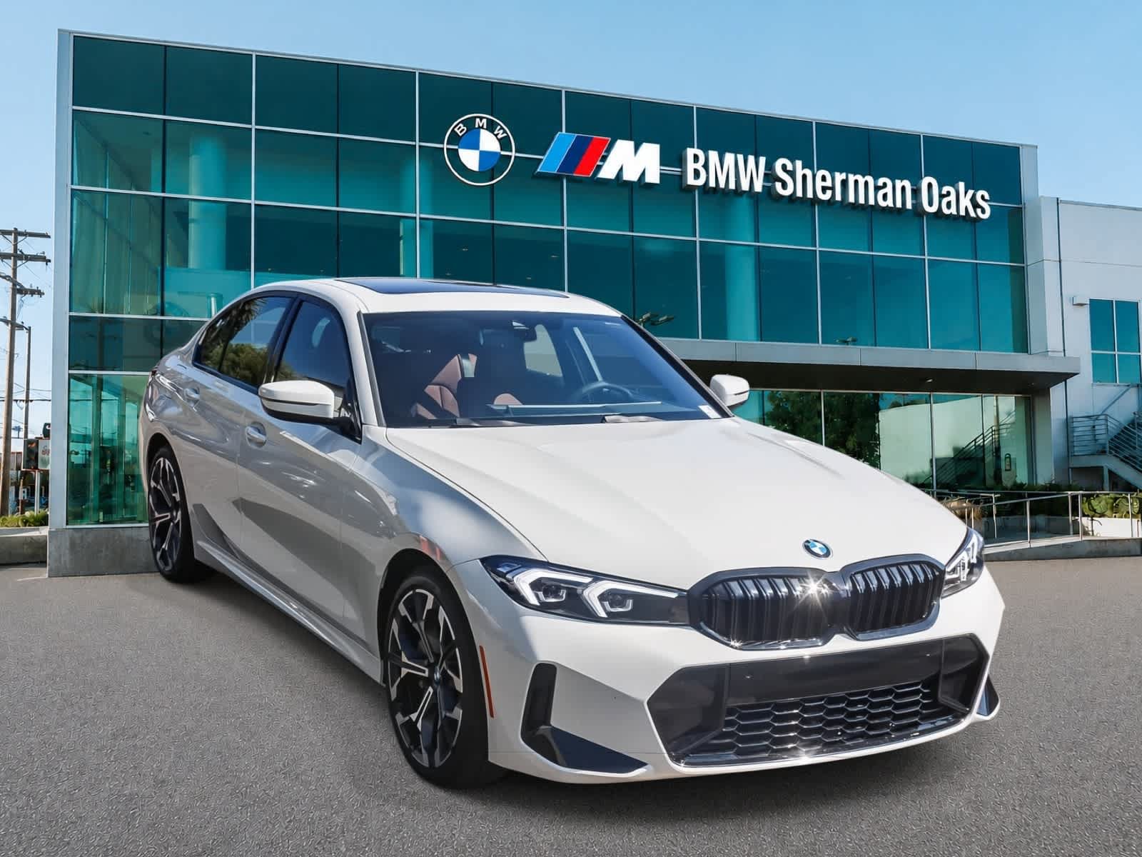 New 2026 BMW 330i Sedan w/ M Sport Package RWD image 3