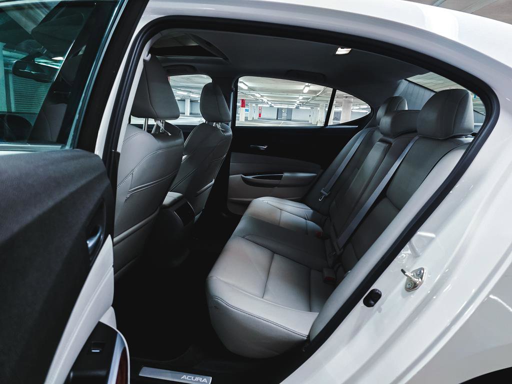 Used 2015 Acura TLX FWD image 19
