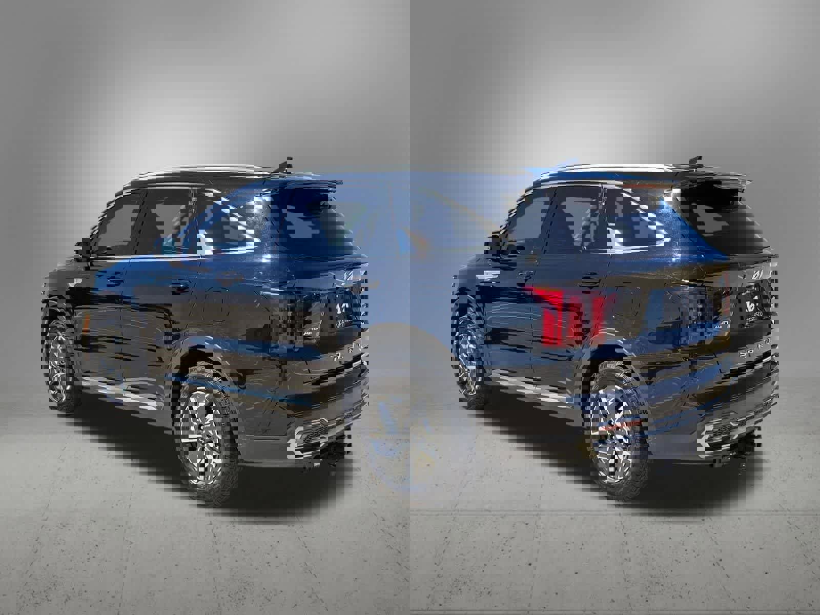 Used 2022 Kia Sorento S image 4