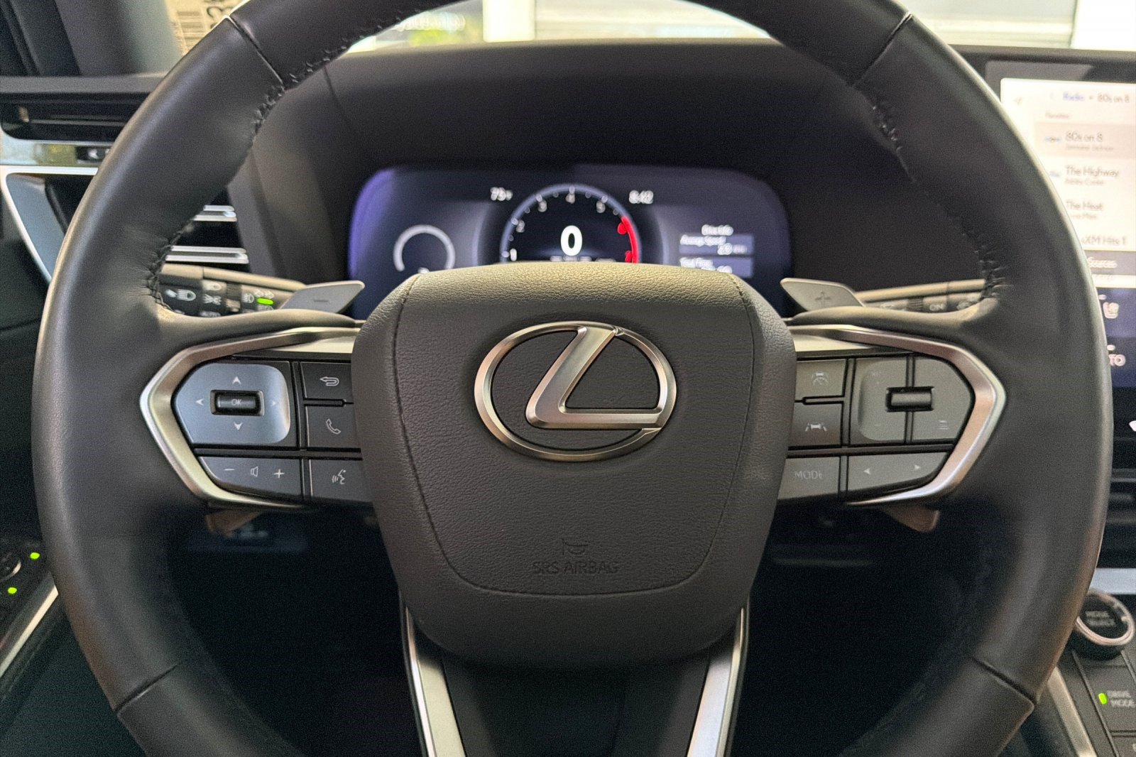 Certified 2025 Lexus GX 550 w/ Cold Area Package AWD/4WD image 28