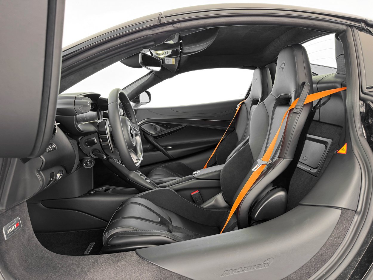 New 2026 McLaren 750S Spider RWD image 14