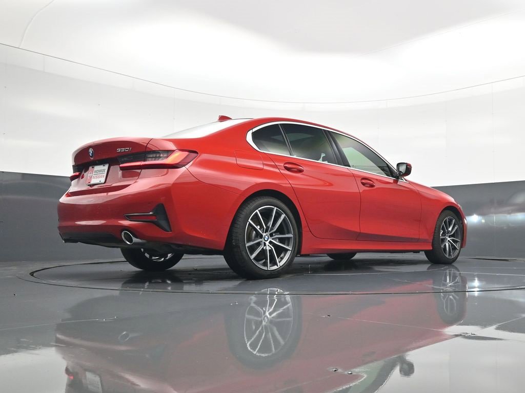 Used 2022 BMW 330i Sedan w/ Premium Package image 24