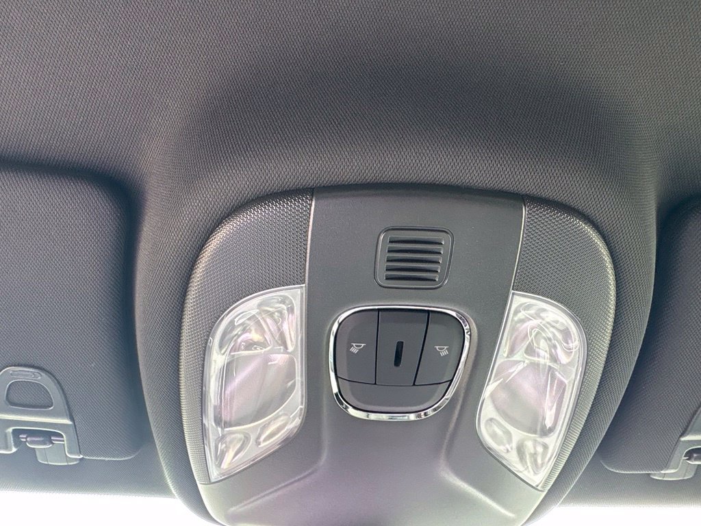 New 2026 Jeep Compass Latitude AWD/4WD image 17