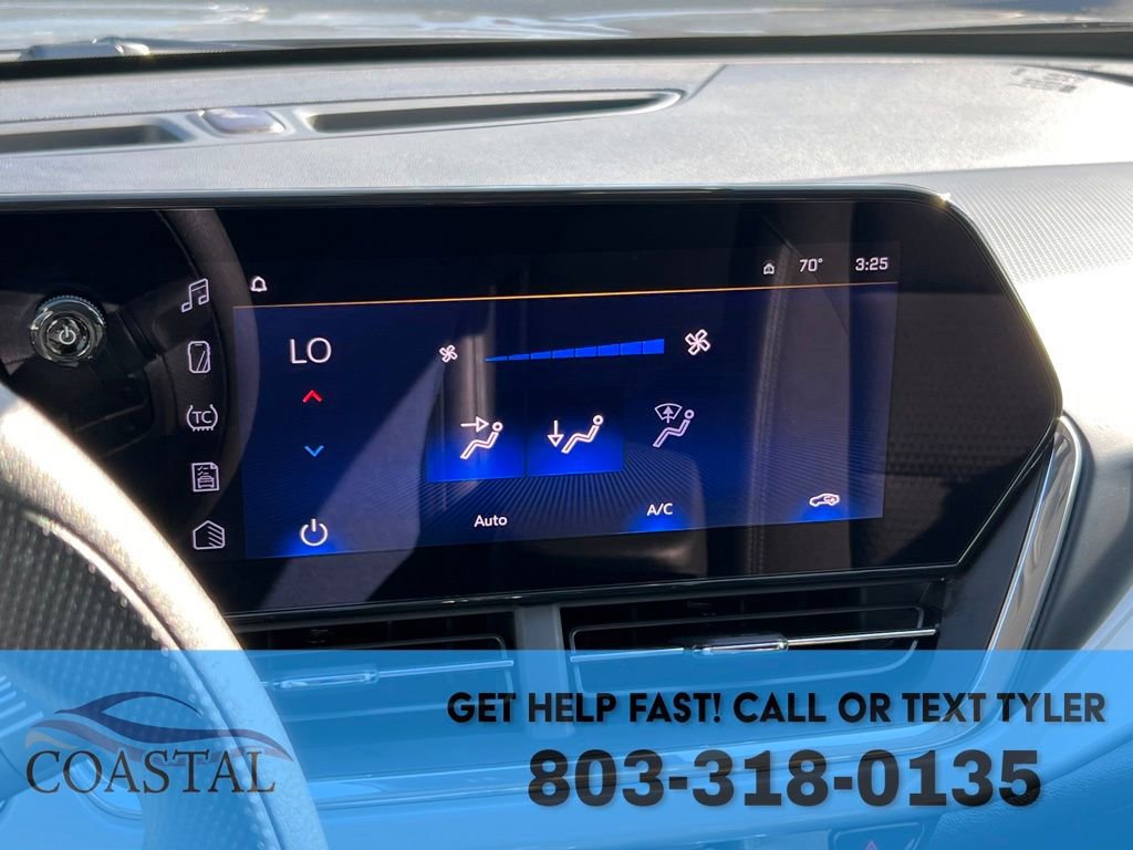 Used 2025 Chevrolet Trax LT image 38