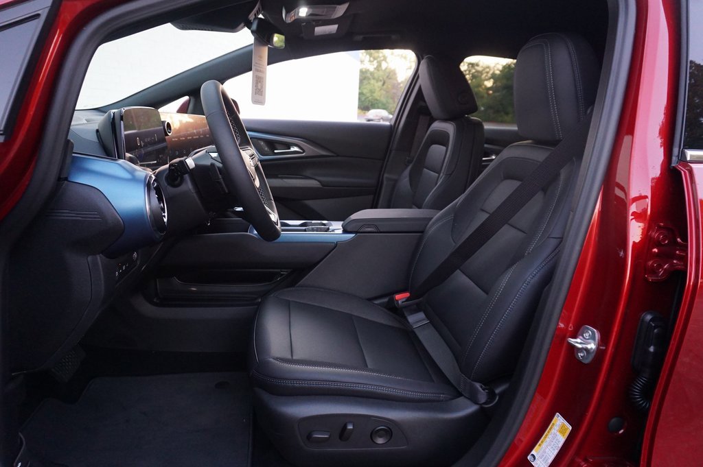 New 2026 Chevrolet Equinox EV LT image 10