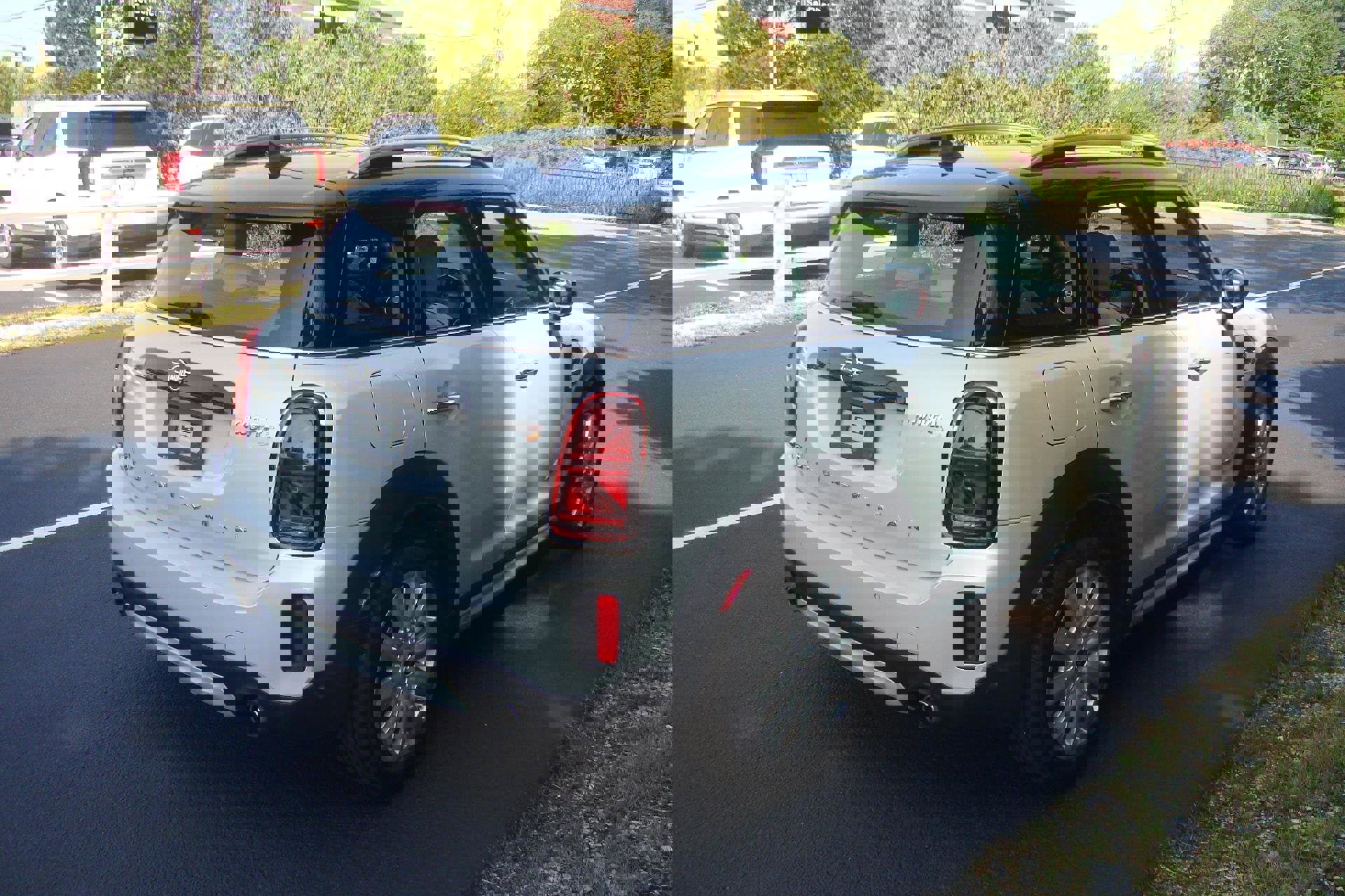 Used 2022 MINI Cooper Countryman S w/ Premium Package image 30