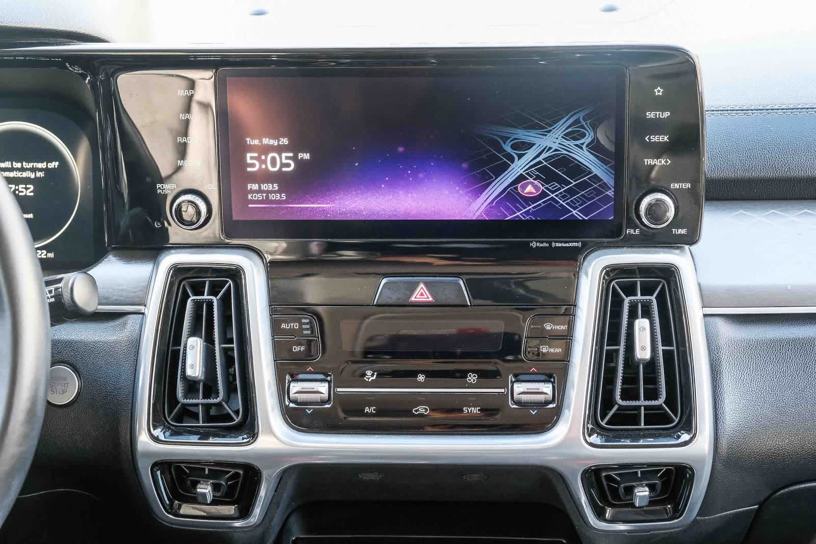 Used 2023 Kia Sorento SX AWD/4WD image 14