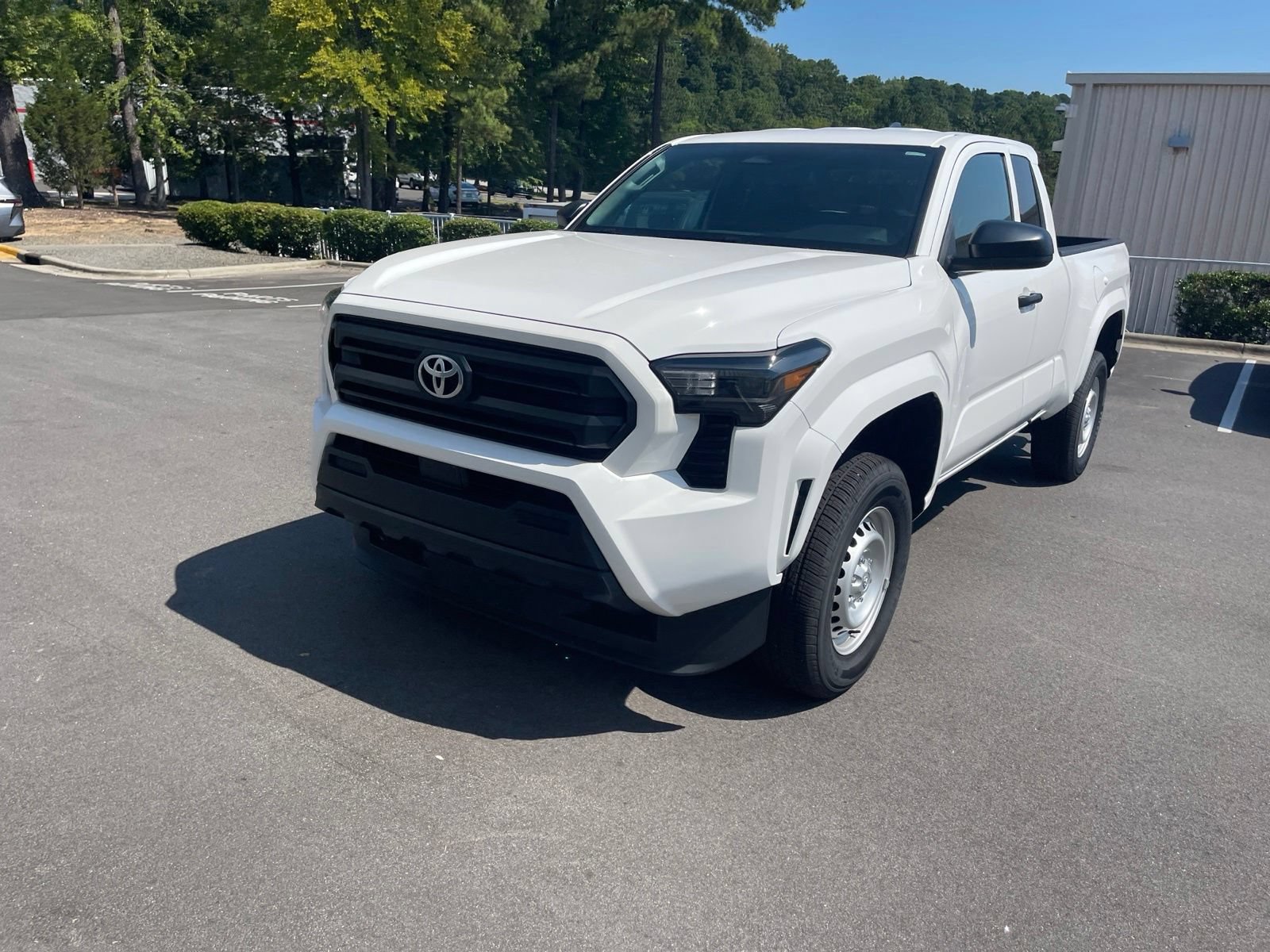 Used 2025 Toyota Tacoma SR w/ Towing Package RWD image 15