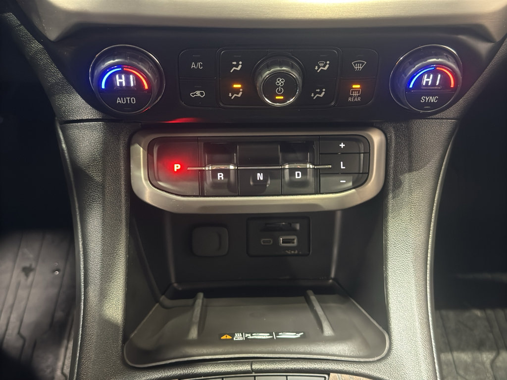 Used 2020 GMC Acadia Denali w/ GMC Pro Grade Package image 33