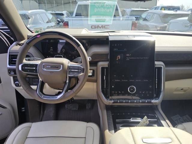 Used 2025 GMC Yukon XL Denali w/ Denali Reserve Package image 4