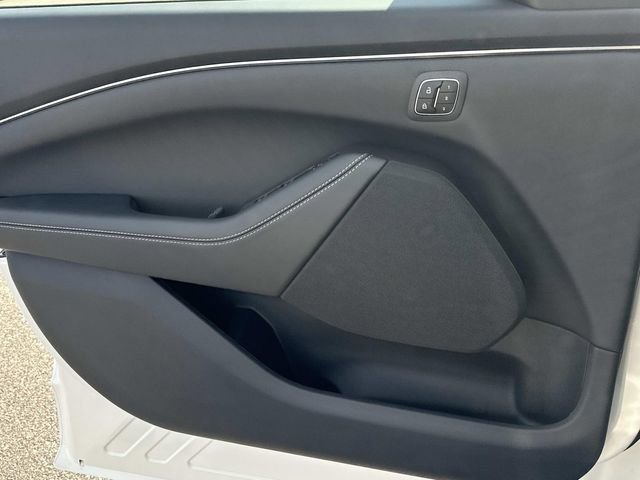 New 2025 Ford Mustang Mach-E Select w/ Comfort Package Lite image 18