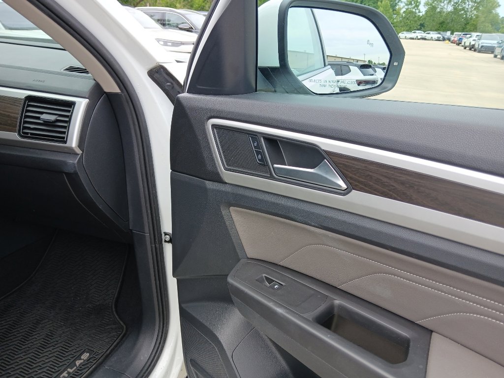 Used 2022 Volkswagen Atlas SE AWD/4WD image 23