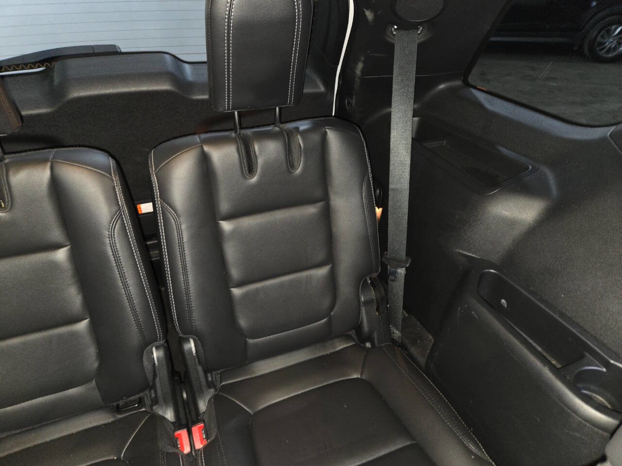 Used 2017 Ford Explorer Limited FWD image 26