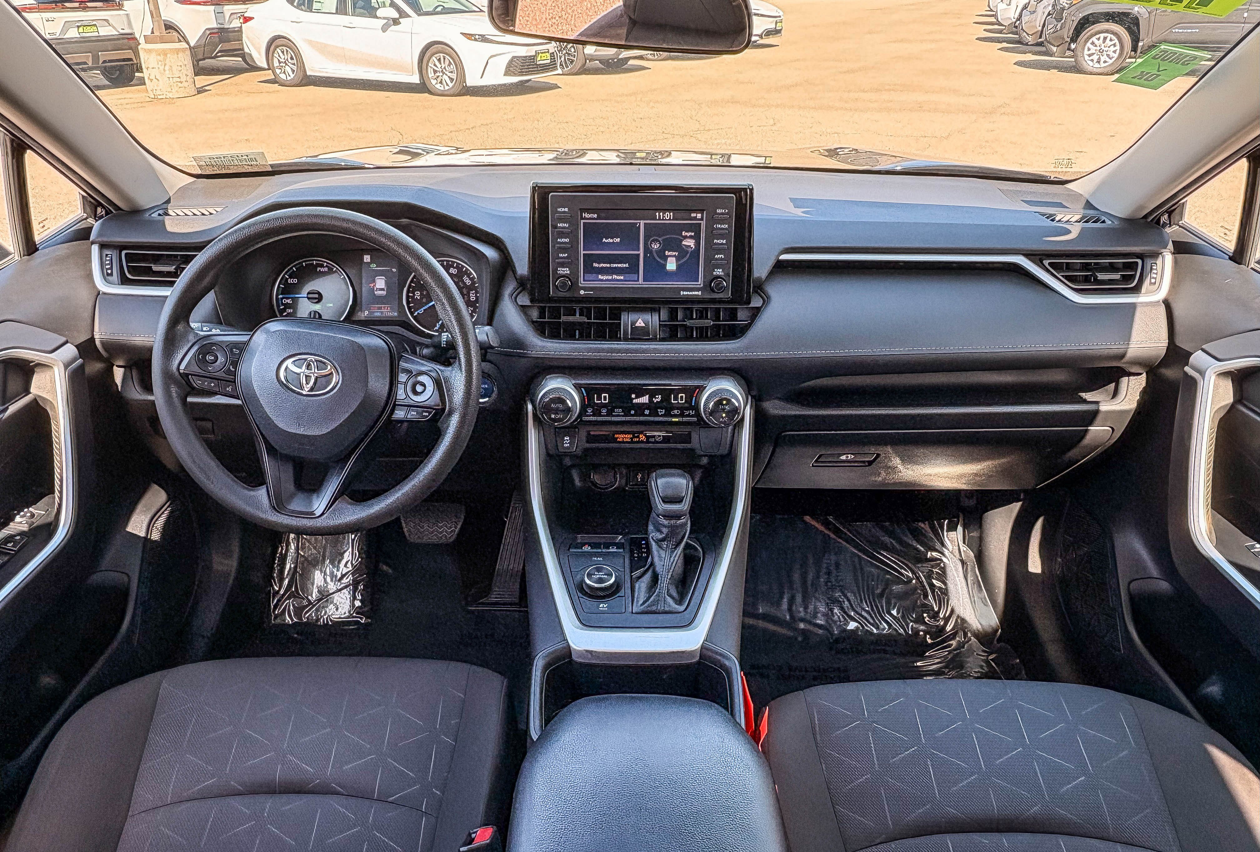 Used 2022 Toyota RAV4 XLE AWD/4WD image 12