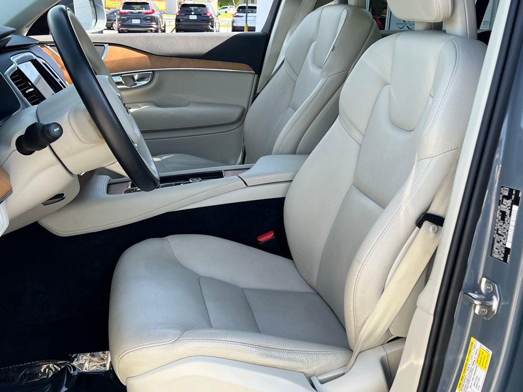 Used 2021 Volvo XC90 T8 Inscription Expression AWD/4WD image 7