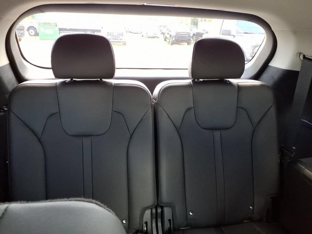 Used 2025 Kia Sorento SX AWD/4WD image 17