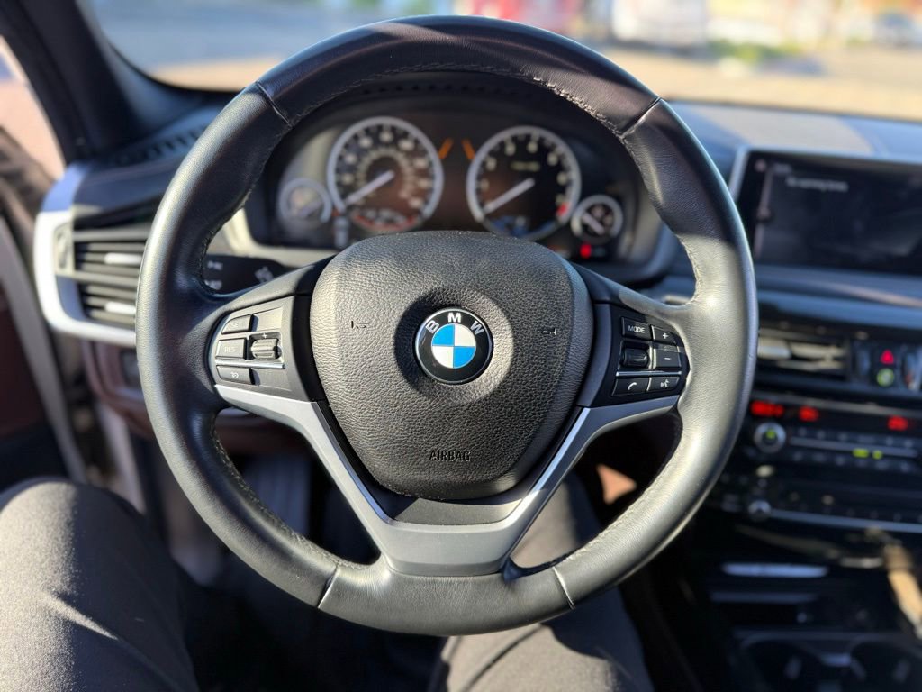 Used 2017 BMW X5 xDrive40e image 6