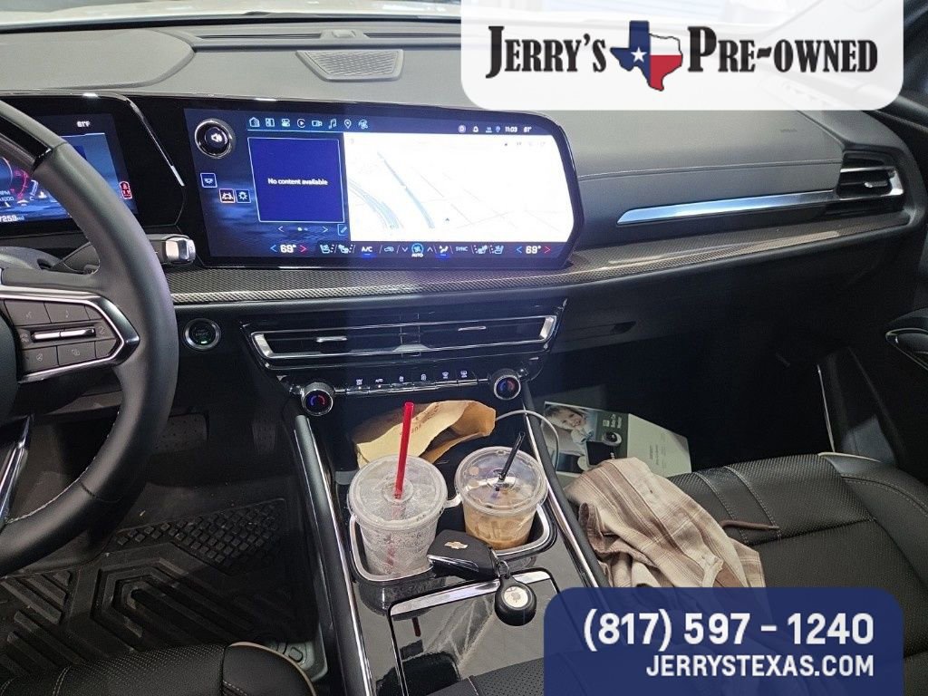 Used 2025 Chevrolet Traverse High Country AWD/4WD image 10