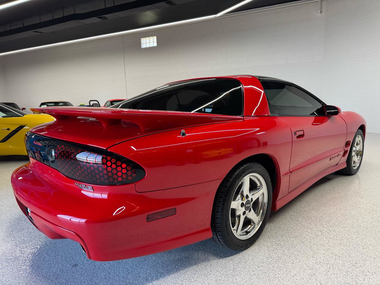 Used 1999 Pontiac Firebird Formula RWD image 16