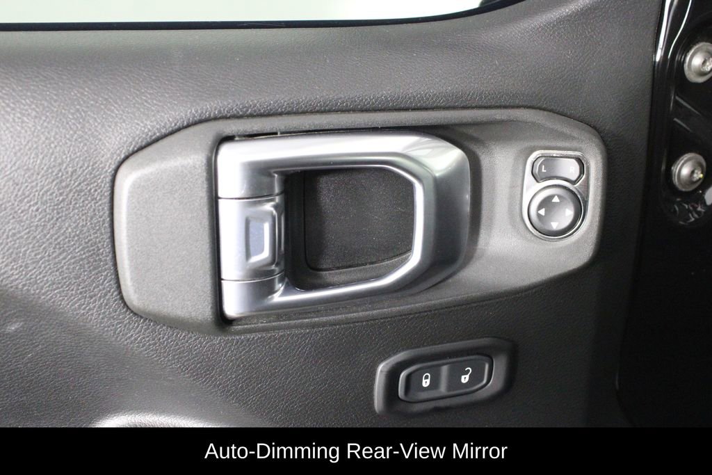 Used 2021 Jeep Gladiator Rubicon AWD/4WD image 19