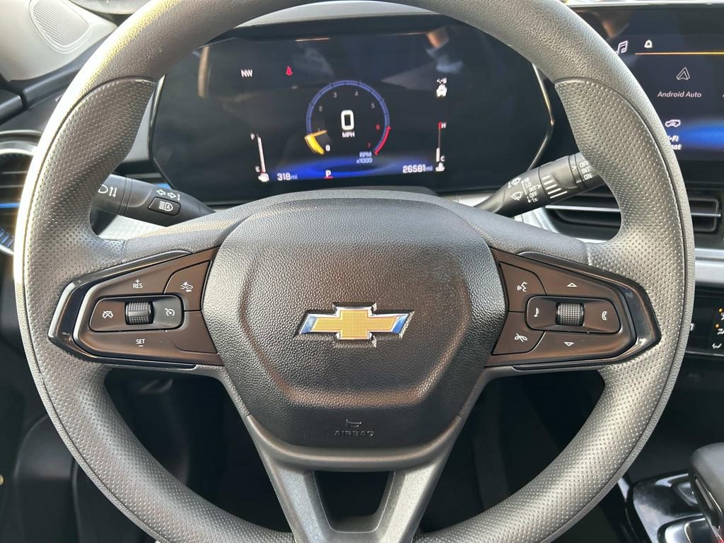 Used 2025 Chevrolet Trax LT image 25