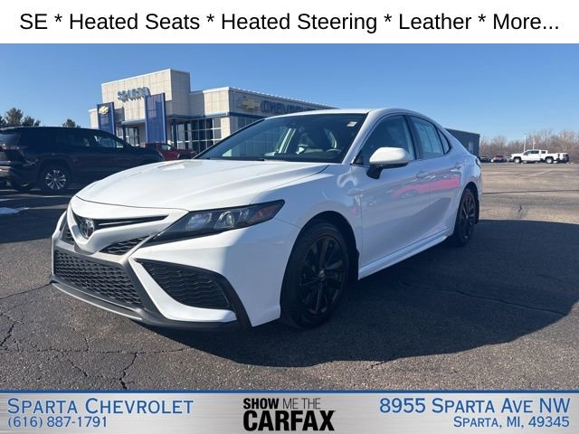 Used 2024 Toyota Camry SE image 7
