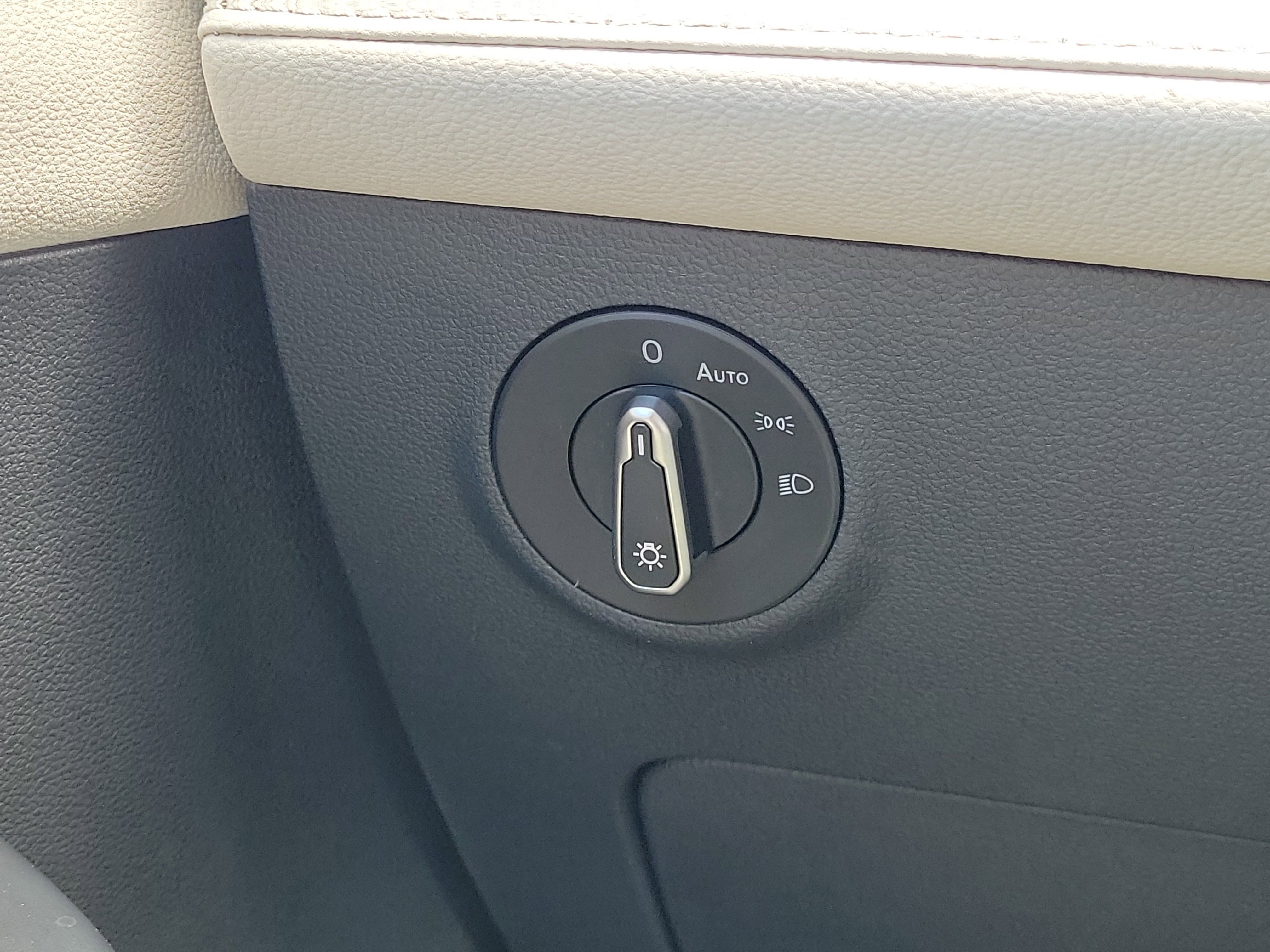 New 2026 Volkswagen Taos S FWD image 18