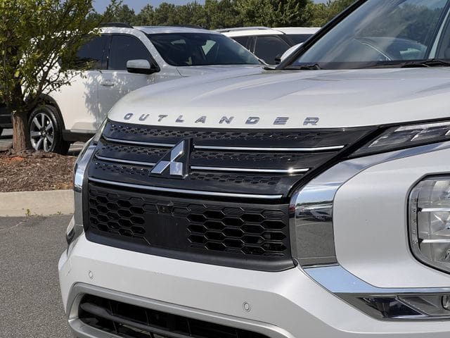 Used 2023 Mitsubishi Outlander SE FWD image 9
