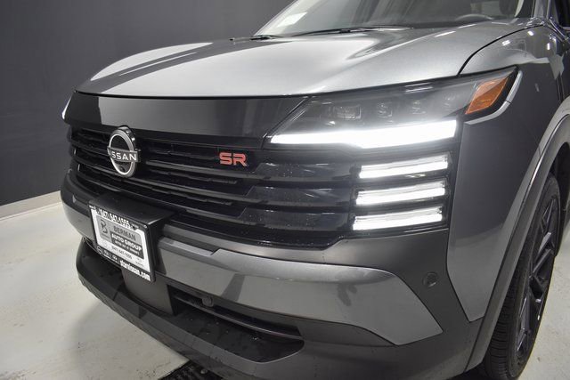 Certified 2025 Nissan Kicks SR image 11