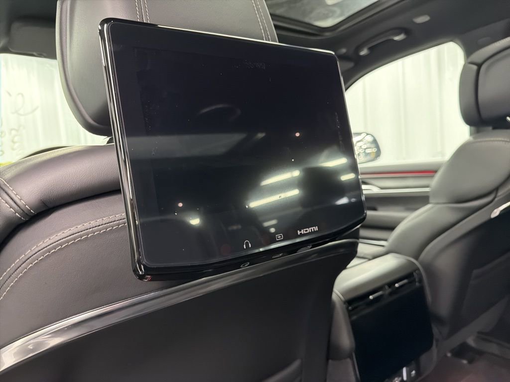 New 2026 Jeep Grand Wagoneer Summit w/ Rear Seat Video Group I image 17