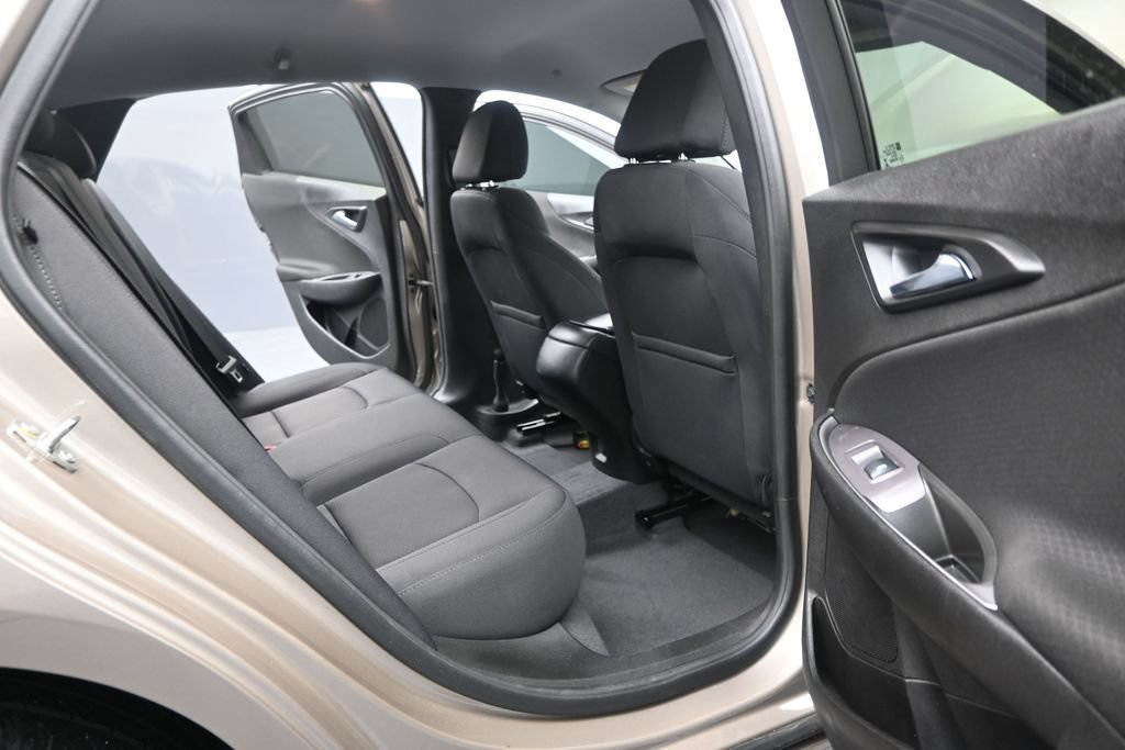 Used 2022 Chevrolet Malibu RS FWD image 18