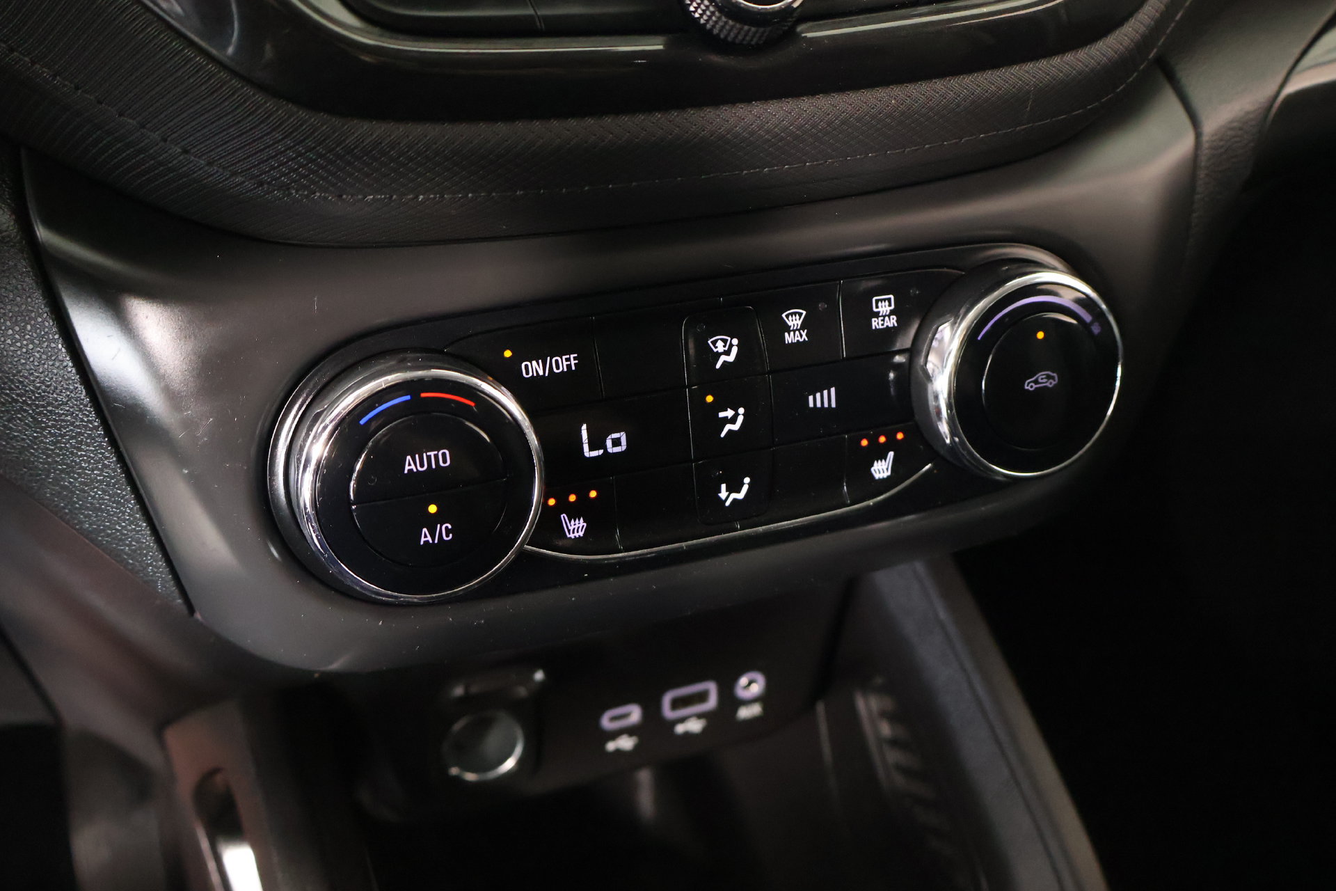 Used 2022 Chevrolet TrailBlazer LT w/ Convenience Package FWD image 7