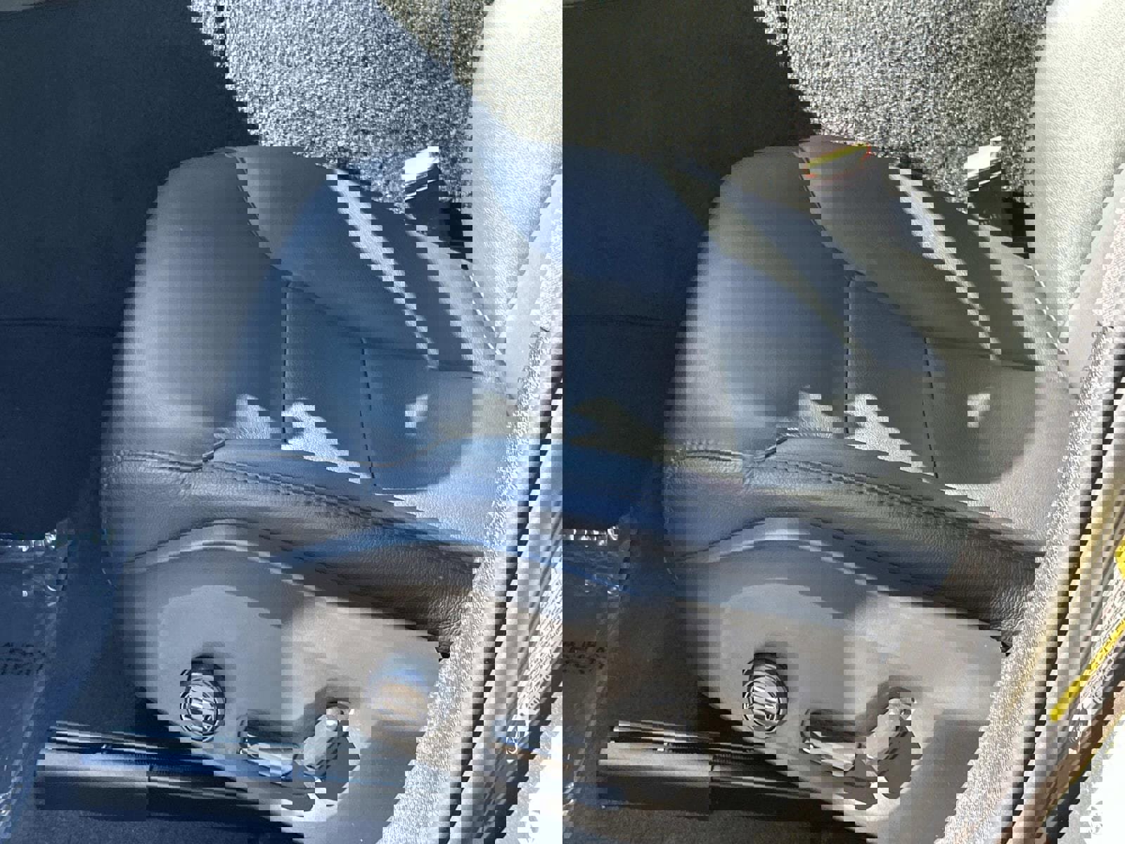 Certified 2024 Volvo XC60 B5 Core w/ Protection Package Premier image 20