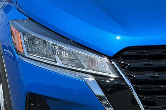 New 2025 Nissan Kicks Play S image 28
