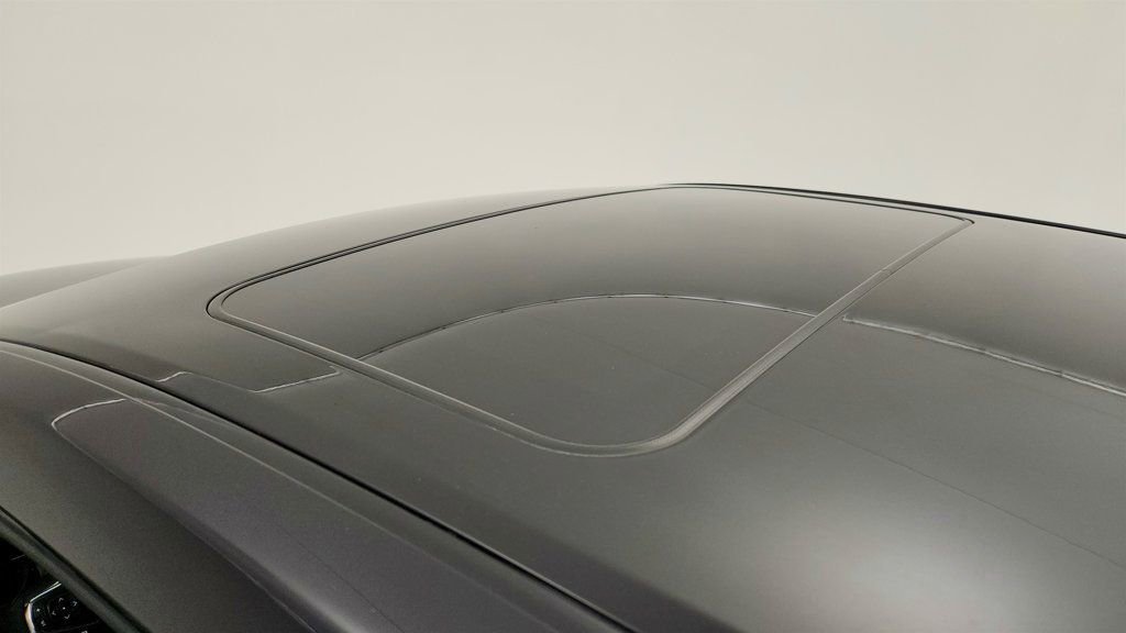 Used 2013 Toyota Avalon XLE Touring image 10