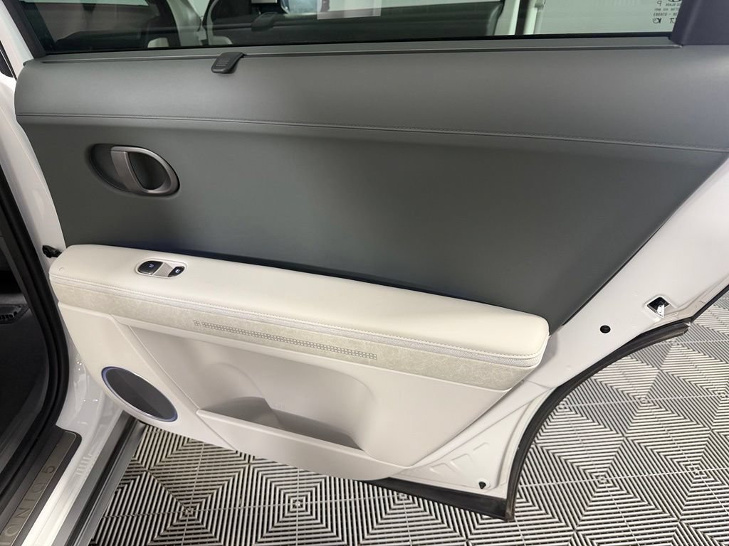Used 2025 Hyundai Ioniq 5 Limited AWD/4WD image 29