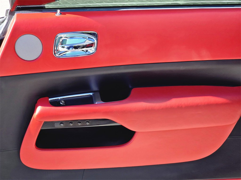 Used 2020 Rolls-Royce Dawn image 8