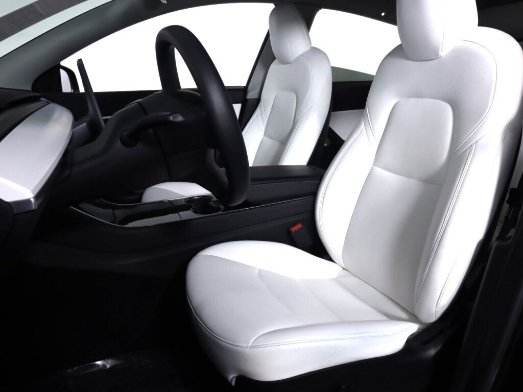 Used 2020 Tesla Model Y Long Range image 30