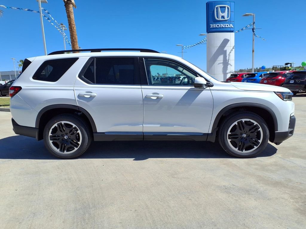 New 2026 Honda Pilot Touring image 8
