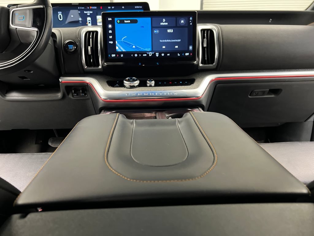 Used 2025 Ford Expedition Tremor AWD/4WD image 57