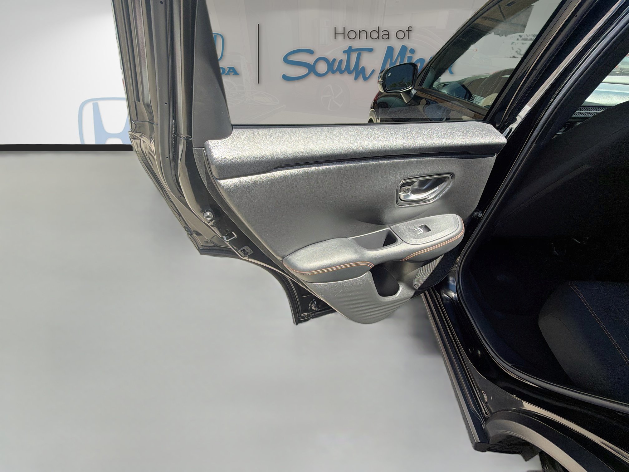 Used 2024 Honda HR-V Sport image 25
